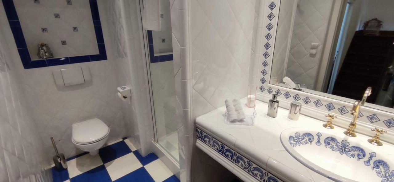 Manoir De L'echauguette Bed & Breakfast