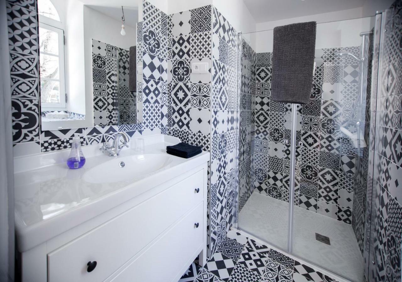 Manoir De L'echauguette Bed & Breakfast Laignes